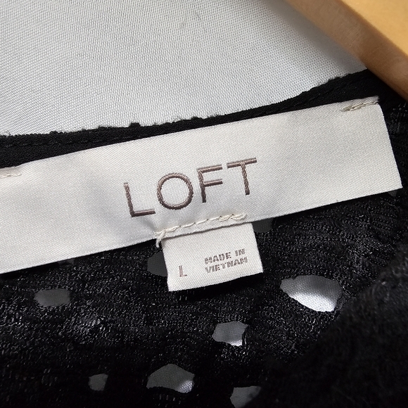 The Loft Black Lacy Top Size Large - Picture 2 of 6